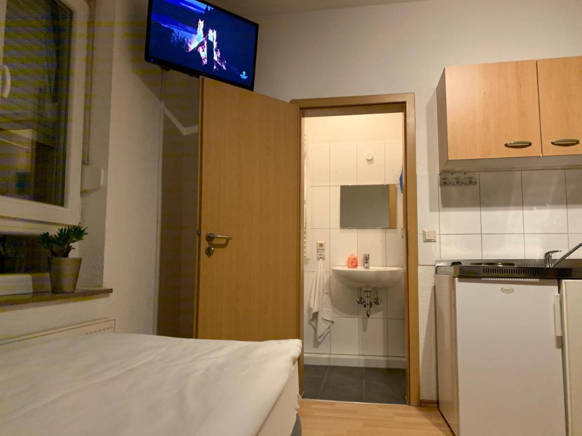 City Studio Am Hauptbahnhof Apartamento Heilbronn Exterior foto